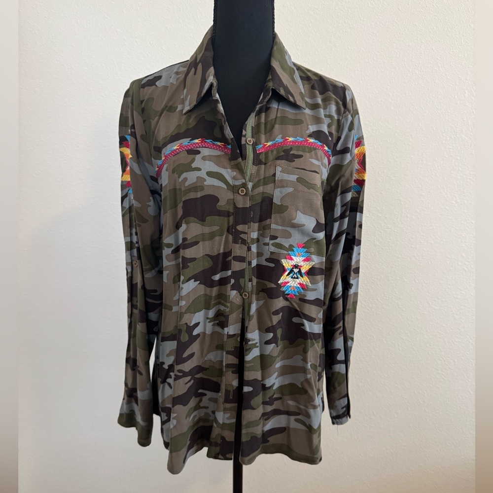 Camo ladies tunic with aztec embroidered detail.